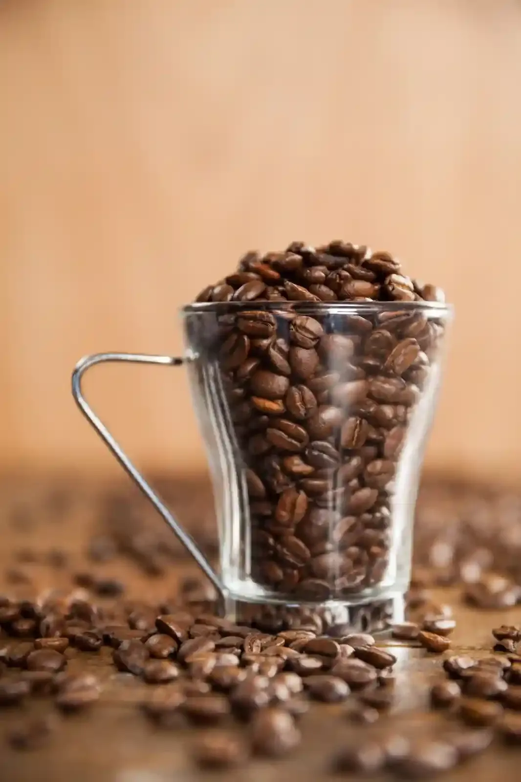 Torra lenta e cuidadosa do café puro